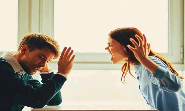 شرایط درخواست طلاق زن و مرد