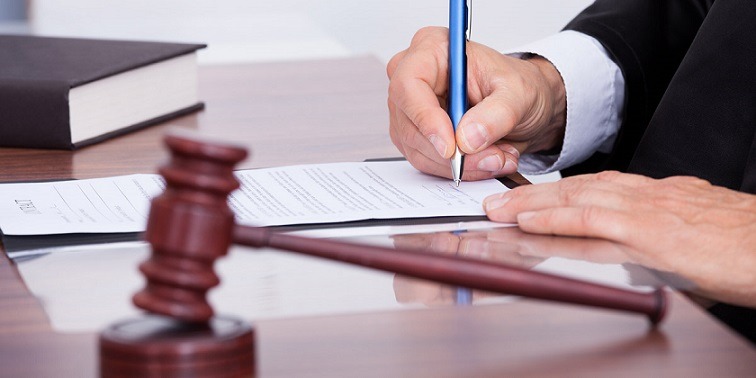تنظیم دادخواست بدون وکیل؛ چگونه و از کجا شروع کنیم؟