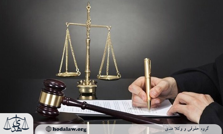 وکیل پایه یک بهتر است یا وکیل عادی؟
